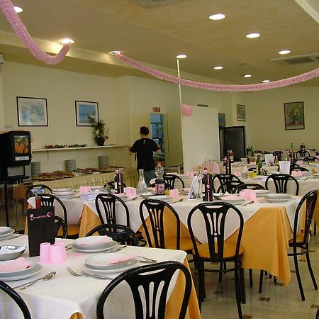 Hotel Madrid Rimini Zewnętrze zdjęcie