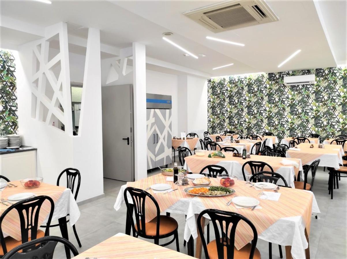 Hotel Madrid Rimini Zewnętrze zdjęcie
