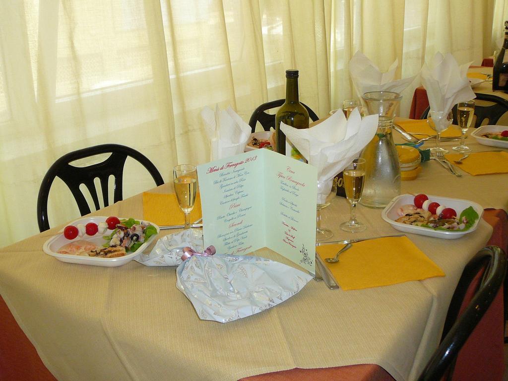 Hotel Madrid Rimini Zewnętrze zdjęcie