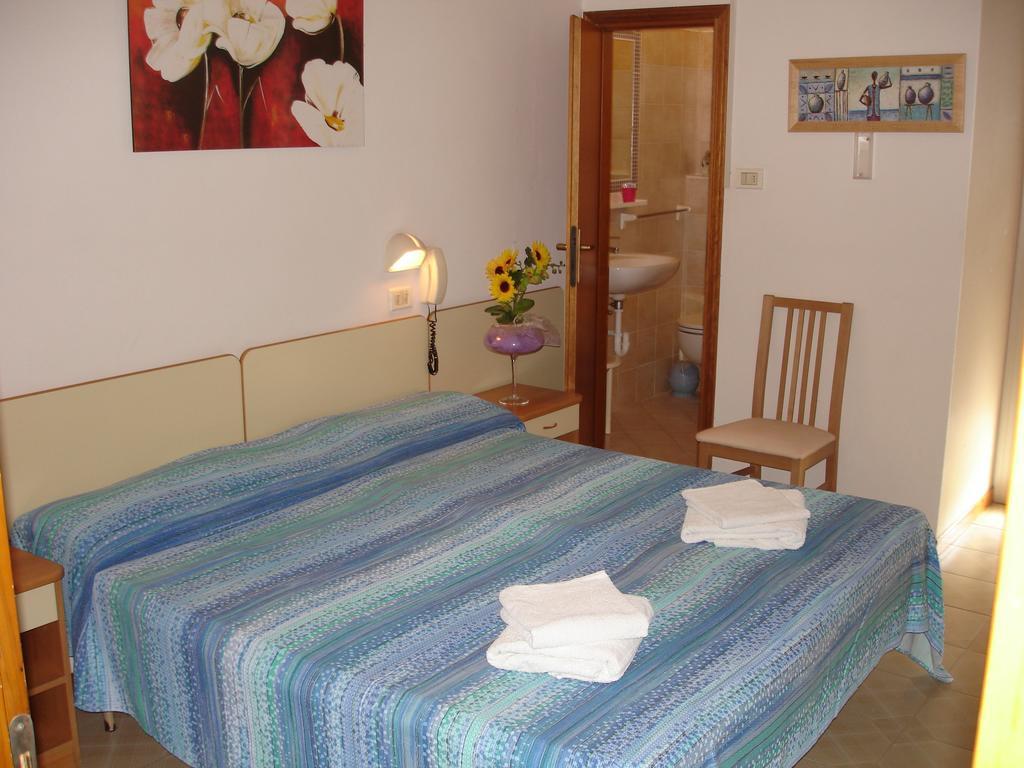Hotel Madrid Rimini Zewnętrze zdjęcie